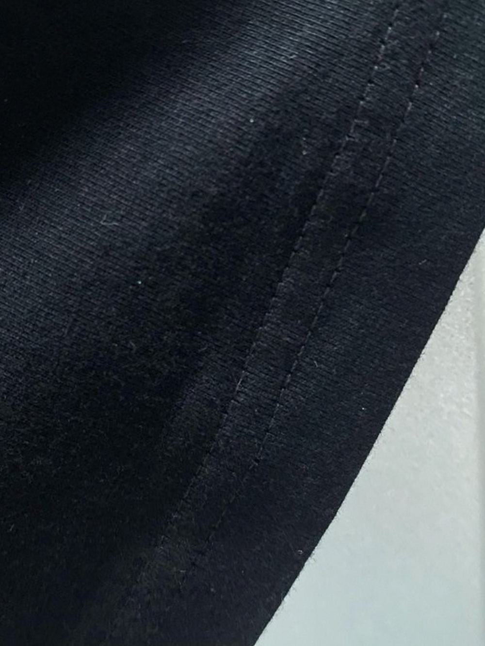 Stussy Graffiti Black Short-Sleeve T-Shirt - Picture 3 of 6